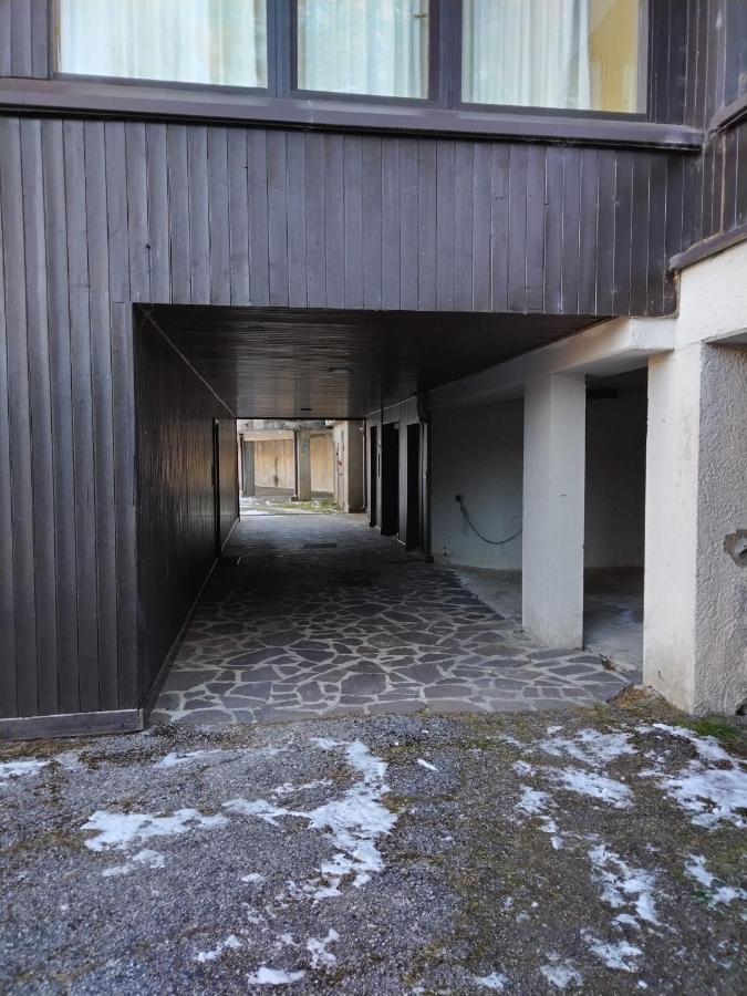 Appartamento Incantevole Immerso Nella Neve Marilleva Bagian luar foto
